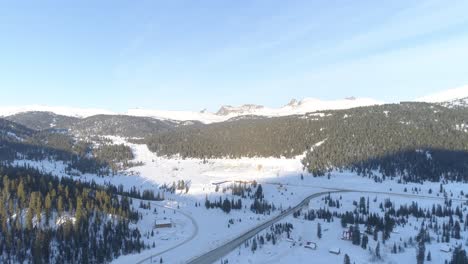 Luftwinterlandschaft-Im-Ergaki-Park