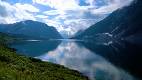 Wunderschöne-Natur-Norwegen.