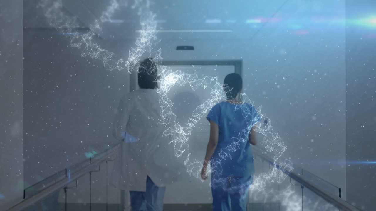 병원에서 달리는 여성 의사와 의료 종사자의 뒷면에서 dna 구조의 애니메이션