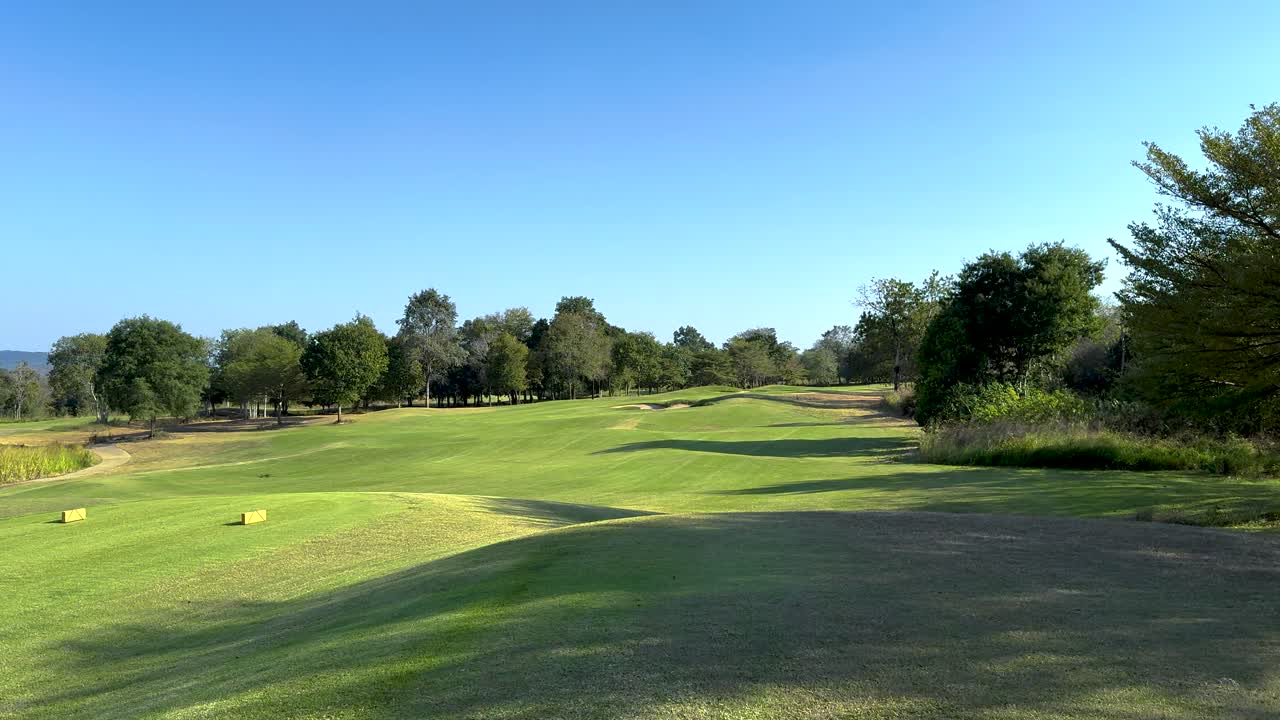 은 날의 골프장 풍경