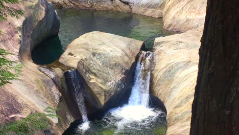 Waterfalls-in-Warren-Vermont