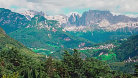 Vista-Hacia-El-Macizo-De-Rosengarten-Desde-Bolzano---Bolzano,-Tirol-Del-Sur,-Italia