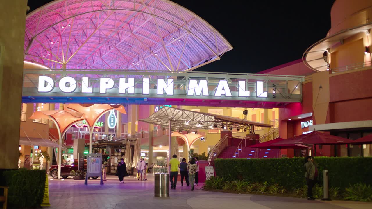 Miami Dolphin Mall Nighttime Colorful, fun, exotic, tripod steady shot