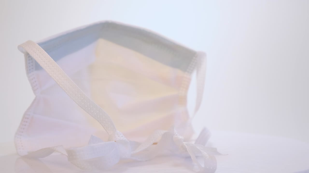 코로나19 코로나 바이러스에 감염되는 것을 방지하기 위한 ffp3 카테고리 의료 얼굴 마스크