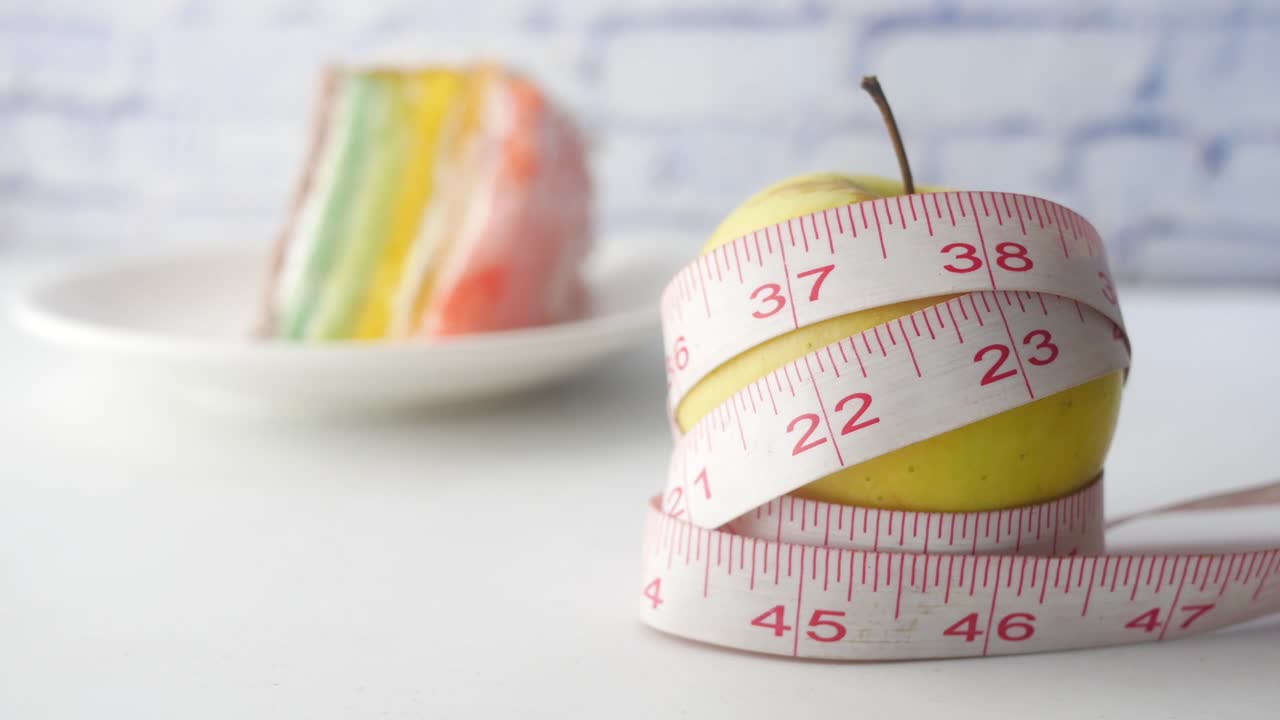 건강한 음식 선택과 건강하지 않은 음식 선택