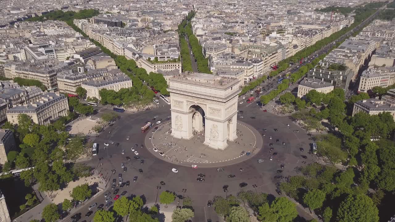 은 여름날, 프랑스 파리, 유명한 트리움프 아치 (arc de triomphe) - 공중 파노라마, 4k 타임 스