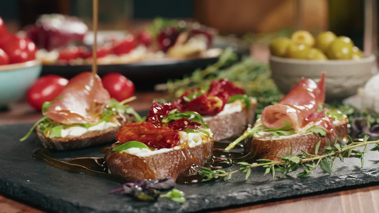 Bruschetta with Prosciutto and Tomatoes