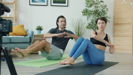 couple workout at home