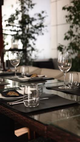 waiter setting a table