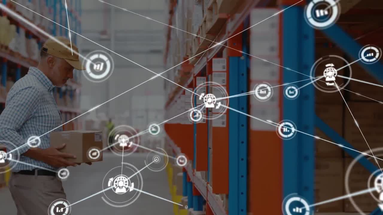 Animazione di una rete di connessioni con icone su un uomo che lavora in un magazzino