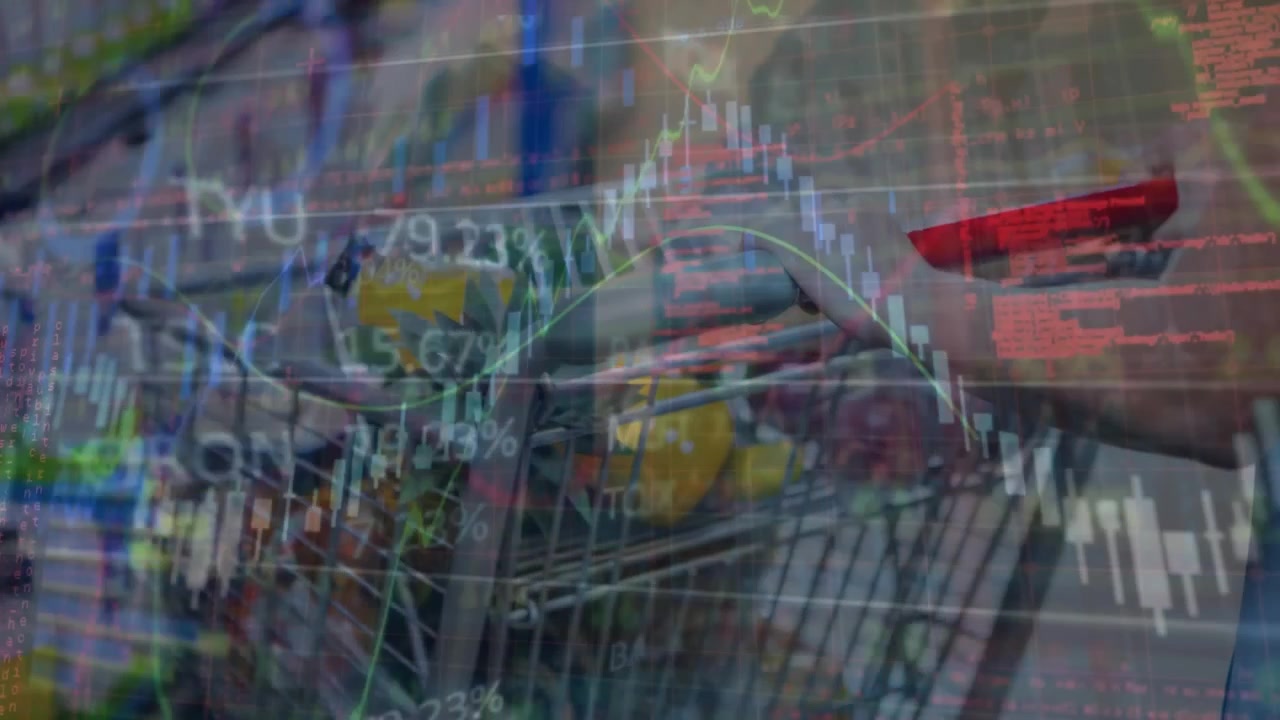 Animación de procesamiento de datos sobre unas manos sosteniendo un carrito de compras