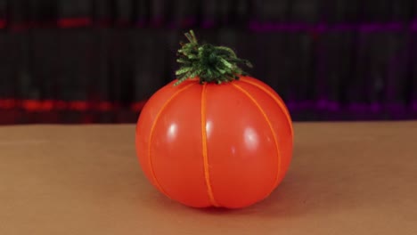 globo con forma de calabaza. adornos de otoño y halloween