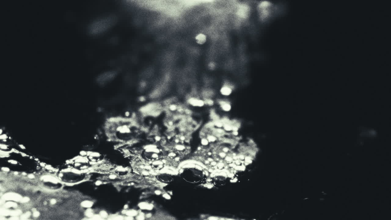 Old footage of weird science experiment - macro liquids