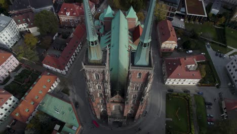 Wrocław-famous-gothic-cathedral-in-Katedralny-Square