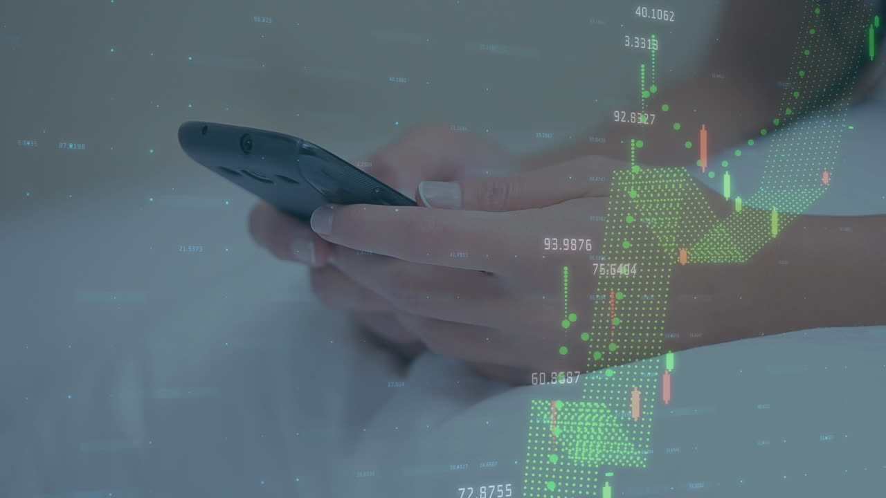 procesamiento de datos del mercado financiero contra el primer plano de una mujer que usa un teléfono inteligente en la cama