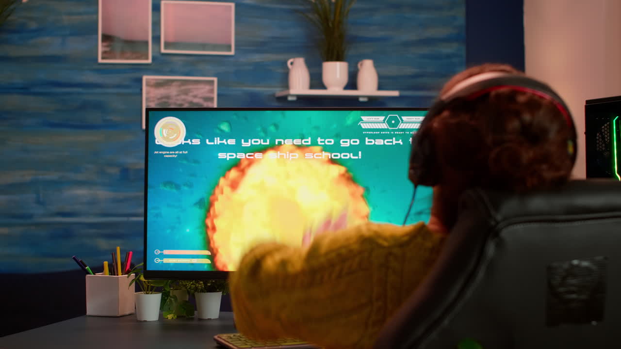 Furious player loosing an important virtual e sport competition