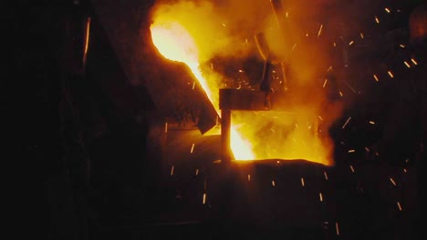 pouring molten metal 01