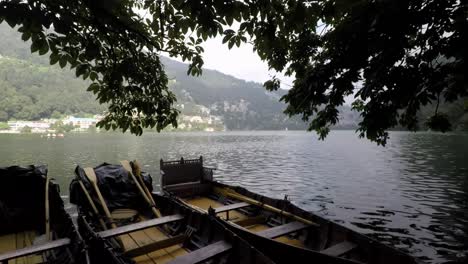 boats on the nainital lakeside