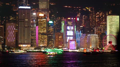espectáculo de luces coloridas sobre el horizonte de hong kong