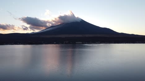 Vista-Aérea-Del-Horizonte-En-Mt.-Fuji