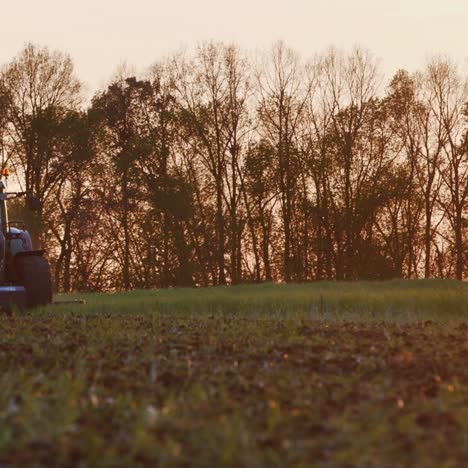 Tractor-Ara-A-Través-Del-Suelo-10