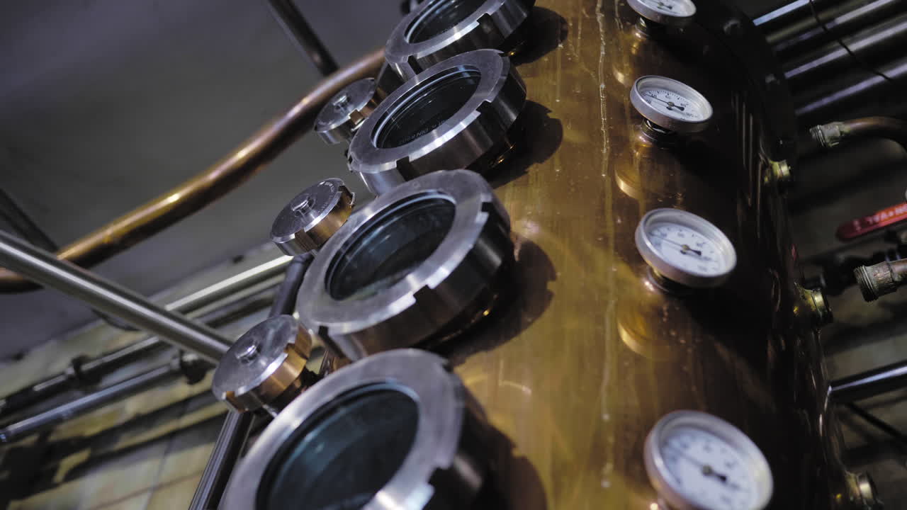 columna o café todavía en una destilería alemana