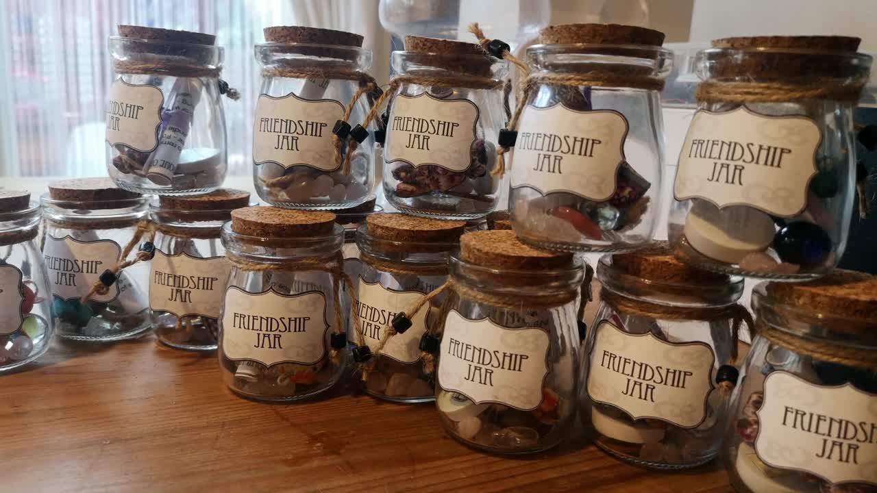 수제 사용자 정의 독특한 코르크 동화 유리 우정 항아리