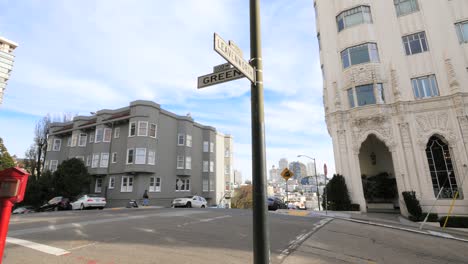 Quiet-Intersection-in-San-Francisco