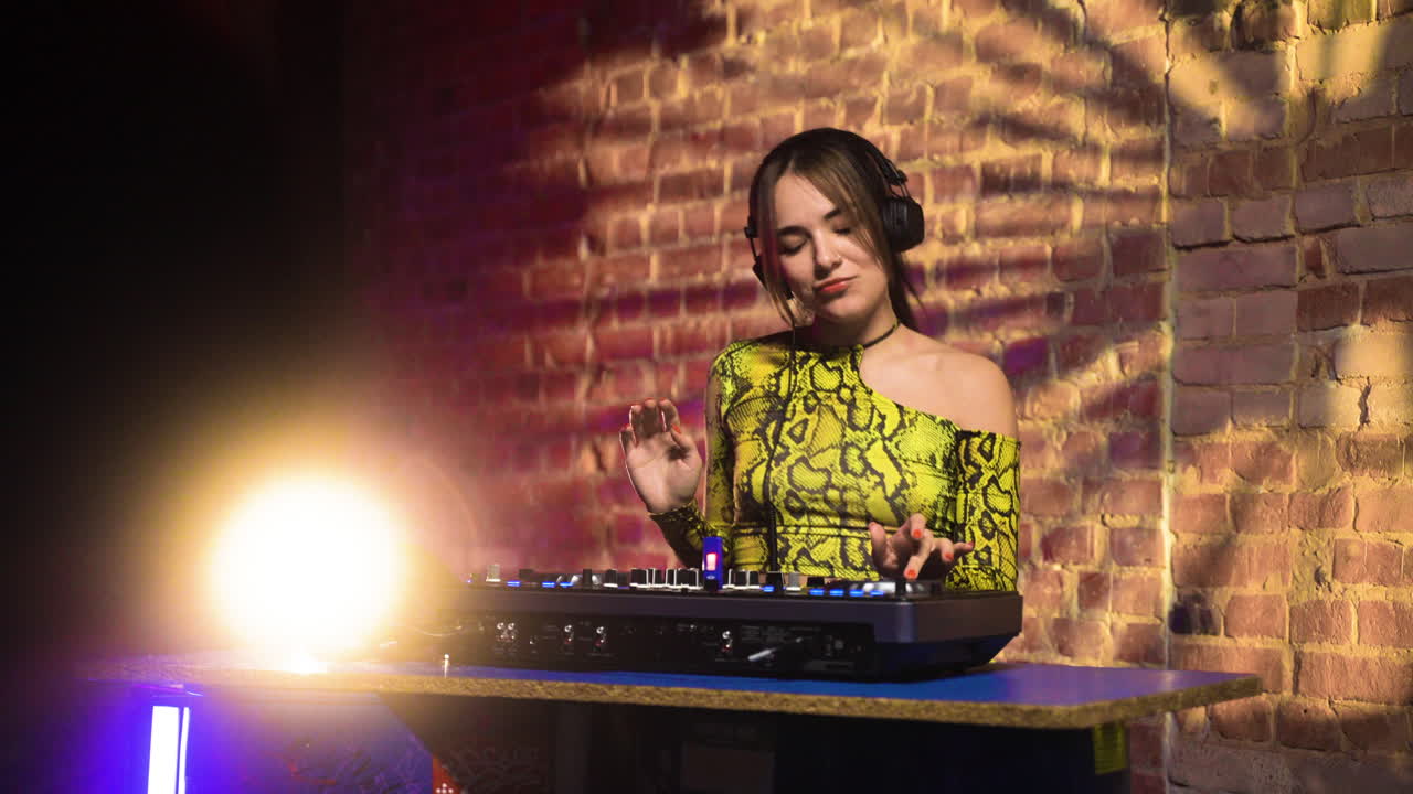 Woman djing at the disco
