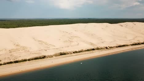 Duna-De-Arena-De-Pilat-En-La-Bahía-De-Arcachón-En-Burdeos,-Francia