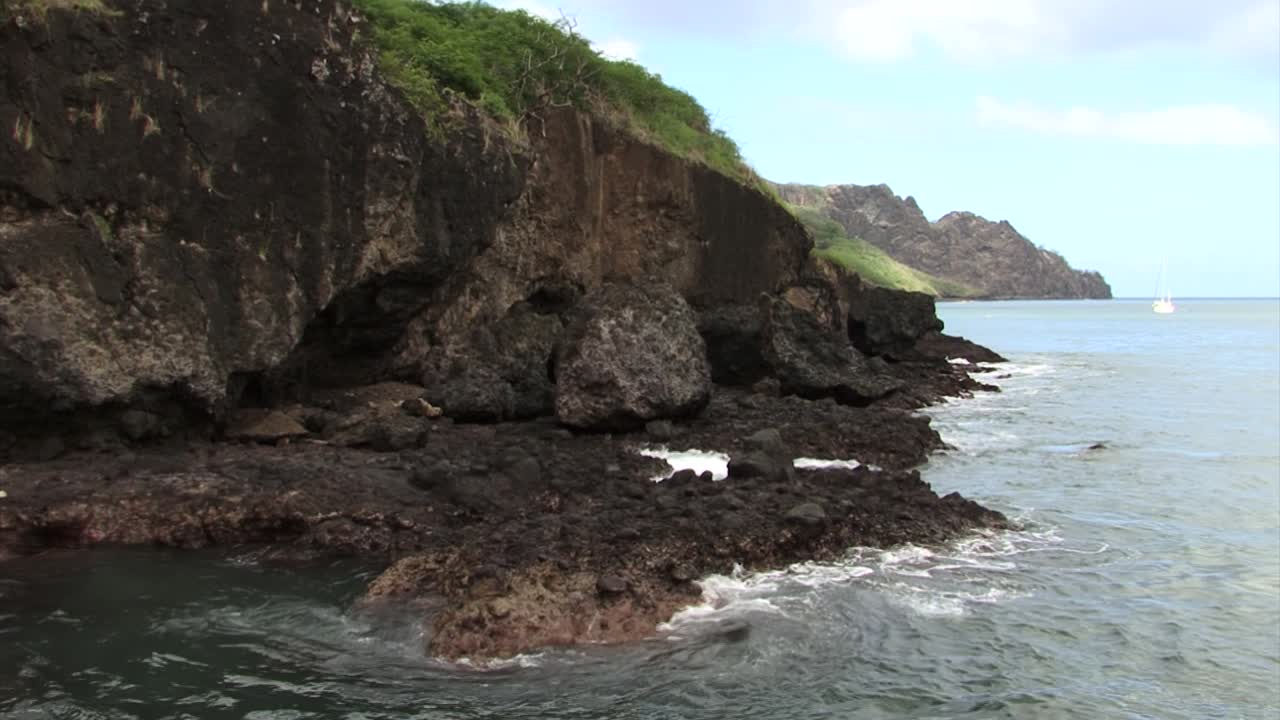 costa rocosa de nuku hiva, islas marquesas, polinesia francesa