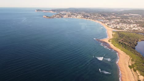 Drohne-Luftlandschaftsaufnahme-Der-Küste-Ozean-Strände-Löffel-Bucht-Wamberal-Punkt-Und-Terrigal-Nsw-Australien-3840x2160-4k