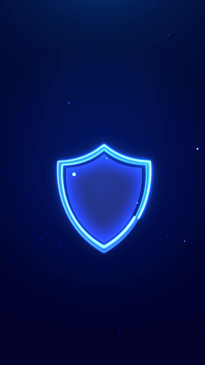 Escudo digital azul brillante aparece en fondo tecnológico con partículas de ciberseguridad y protección de datos