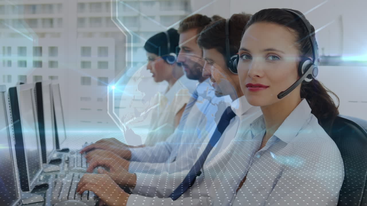 animación del globo y conexiones a través de diversas personas de negocios que usan auriculares telefónicos