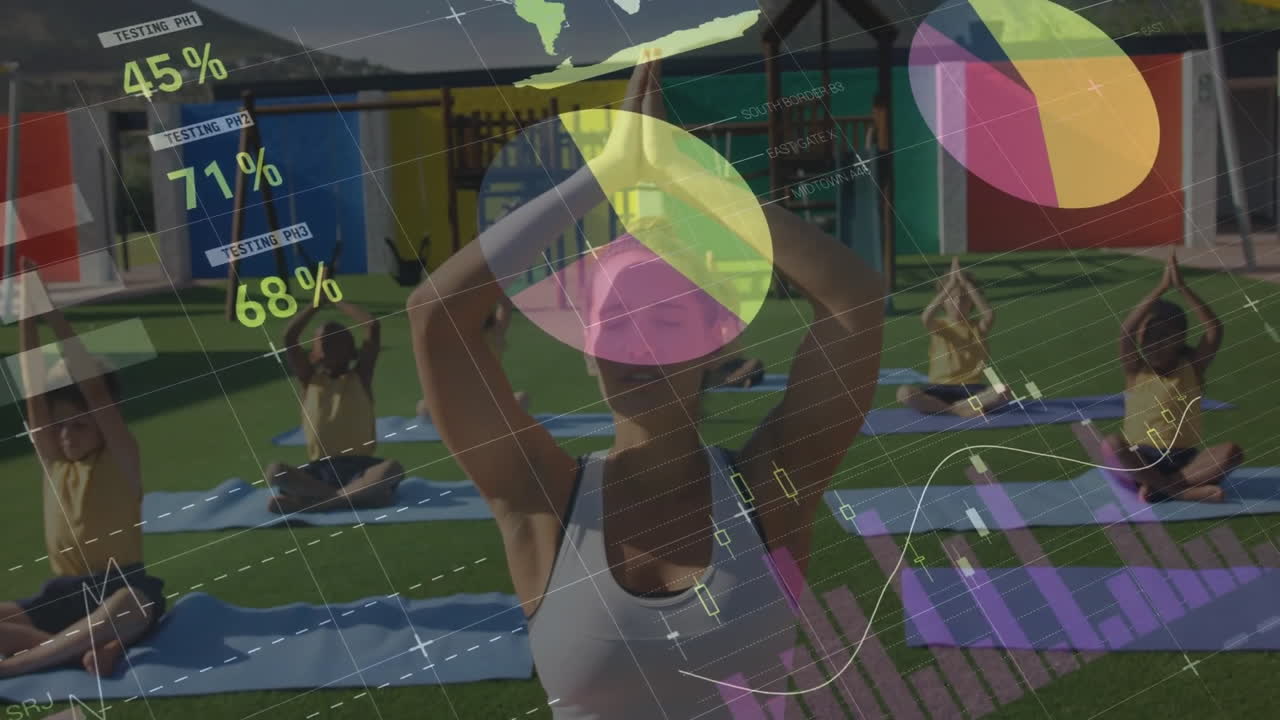 animación del procesamiento de datos sobre diversos escolares y maestras practicando yoga