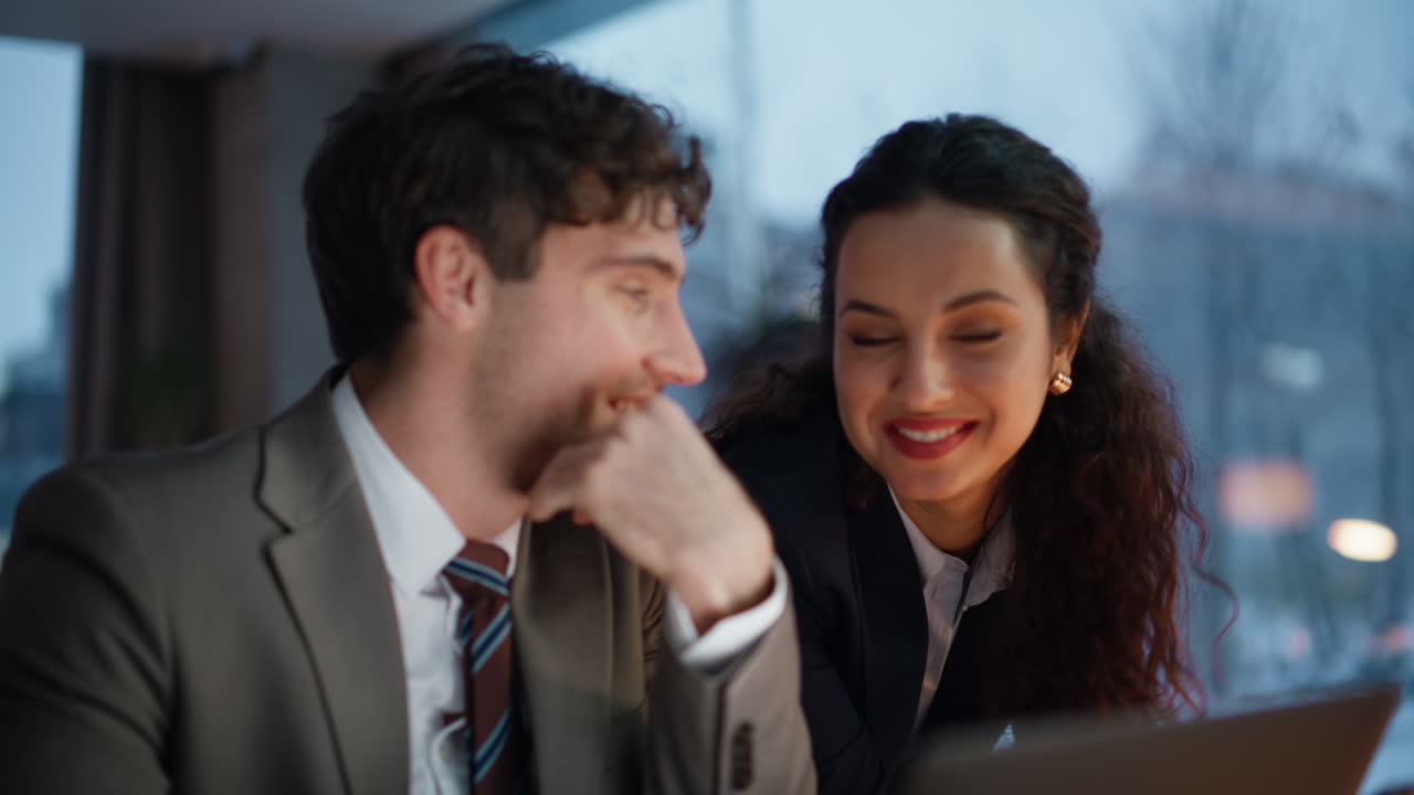 Office woman coming man director flirting at evening coworking together closeup