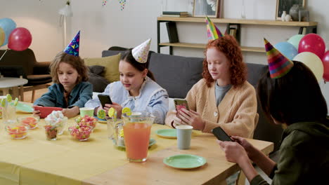 Niños-En-Una-Fiesta-De-Cumpleaños