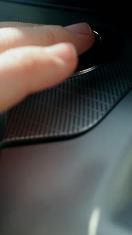 botón de arranque o parada del motor del automóvil