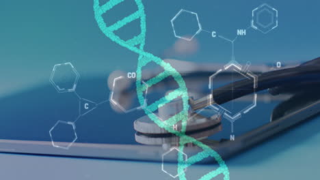 Animación-De-Estructuras-Químicas-Y-Cadenas-De-ADN-Sobre-Estetoscopio-Y-Tableta.