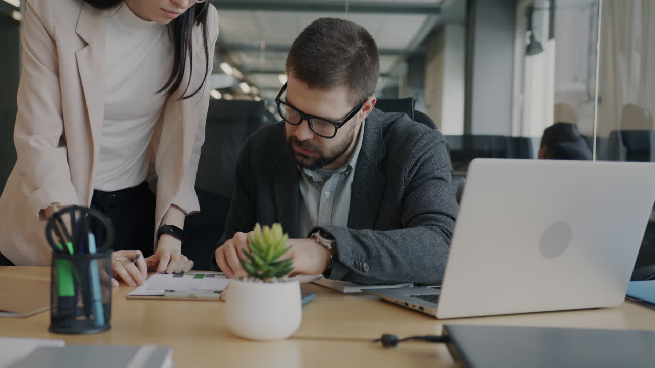 reunión de colaboración empresarial