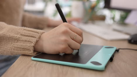 manos, mujer y diseñador gráfico escribiendo