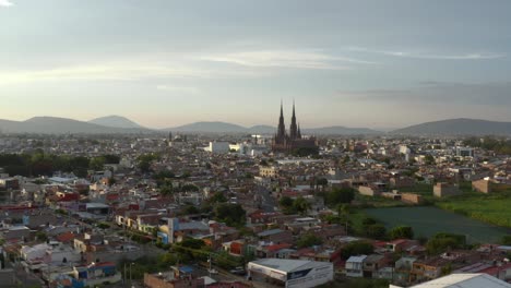 공중: zamora, michoacan, mexico, catedral, santuario