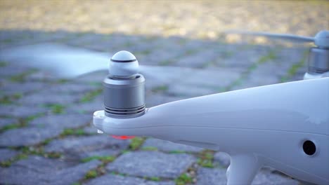 drone en acción en cámara lenta