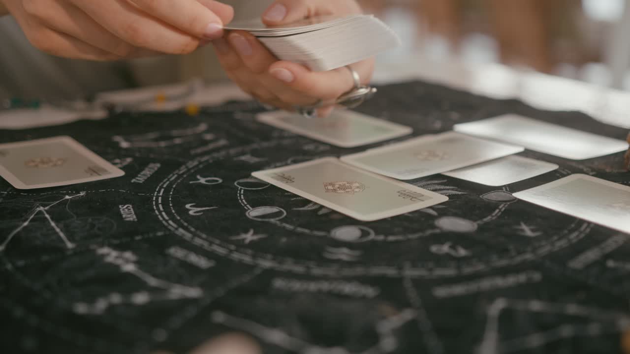 Tarot Reading Session