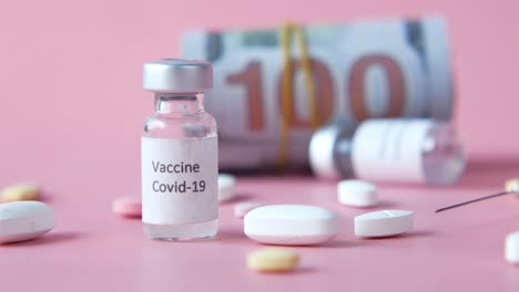 vacuna contra la covid-19 y suministros médicos relacionados con el dinero