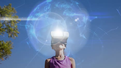 Digitales-Zusammengesetztes-Video-Eines-Jungen,-Der-Ein-Virtual-Reality-Headset-4K-Verwendet