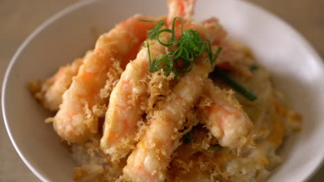 fried shrimps tempura on topped rice bowl