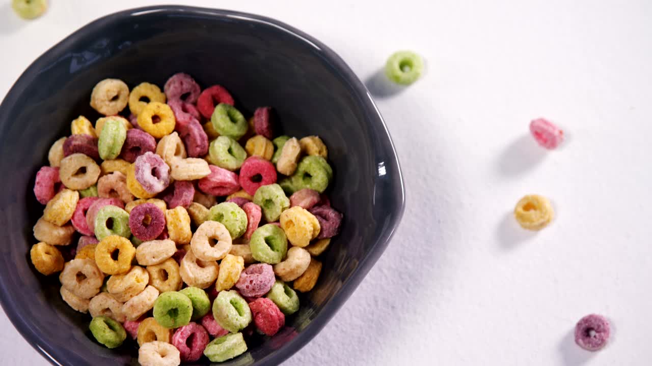 Bowl of froot loops 4k