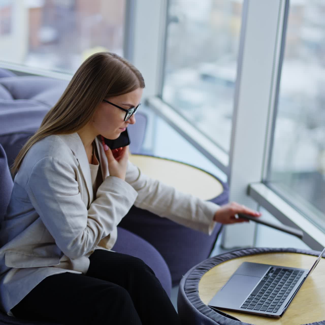 Beautiful young girl talking for business. Succesfull business lady having phone call