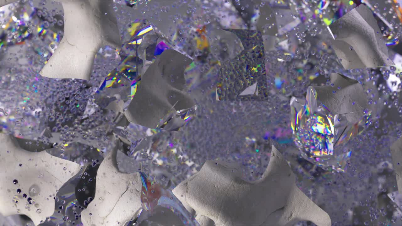 유리 조각과 결정으로 된 추상적인 두개골